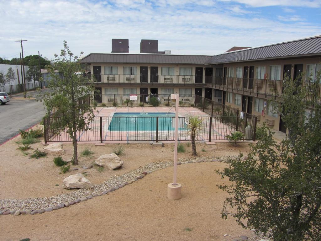 Howard Johnson By Wyndham Odessa Tx Extérieur photo