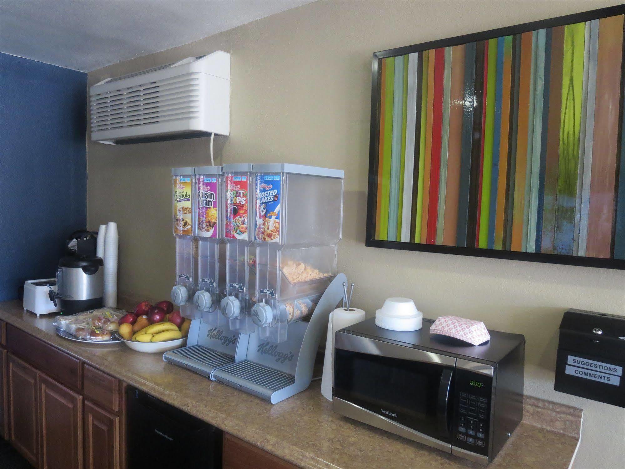 Howard Johnson By Wyndham Odessa Tx Extérieur photo